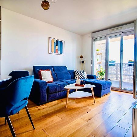 Luxury 2 Rooms Apartment With Balcony Puteaux Bagian luar foto