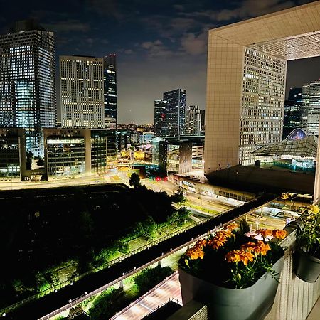 Luxury 2 Rooms Apartment With Balcony Puteaux Bagian luar foto