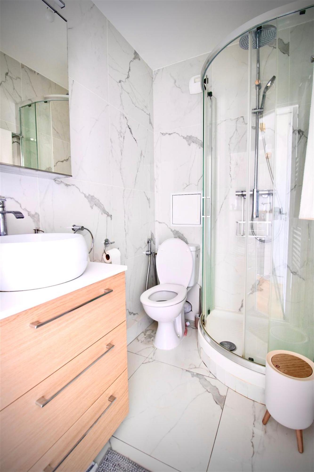 Luxury 2 Rooms Apartment With Balcony Puteaux Bagian luar foto