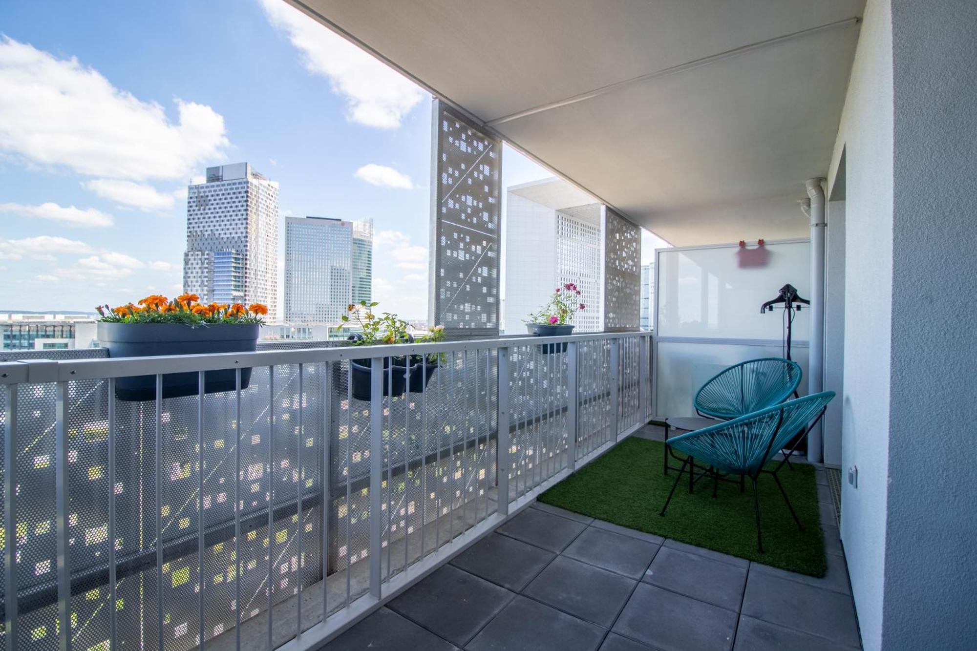 Luxury 2 Rooms Apartment With Balcony Puteaux Bagian luar foto